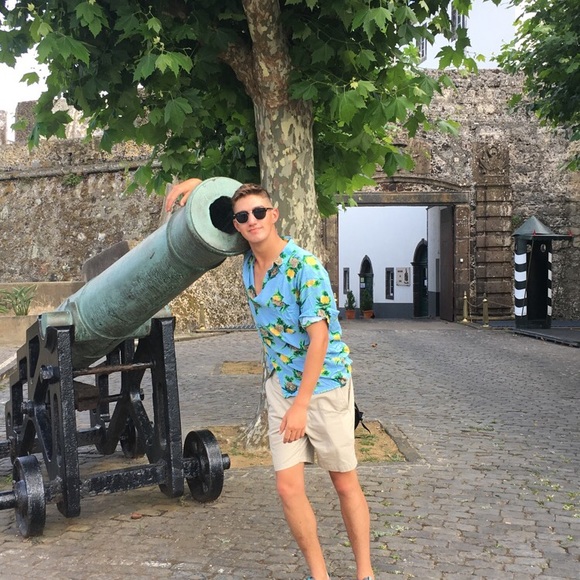 Meet your Posher, Jason - Picture 2 of 7